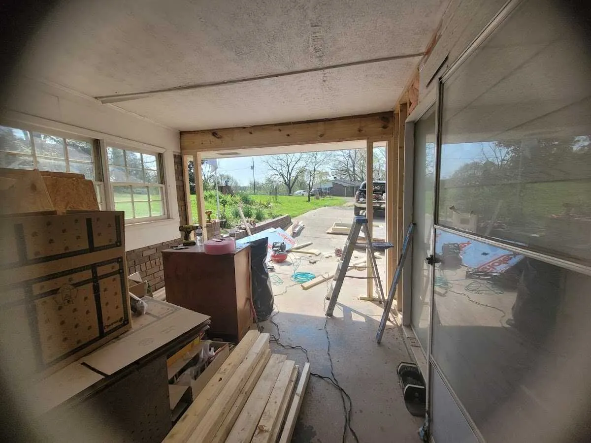 Air movers and dehumidifier for Drying & Dehumidification in Guadalupe